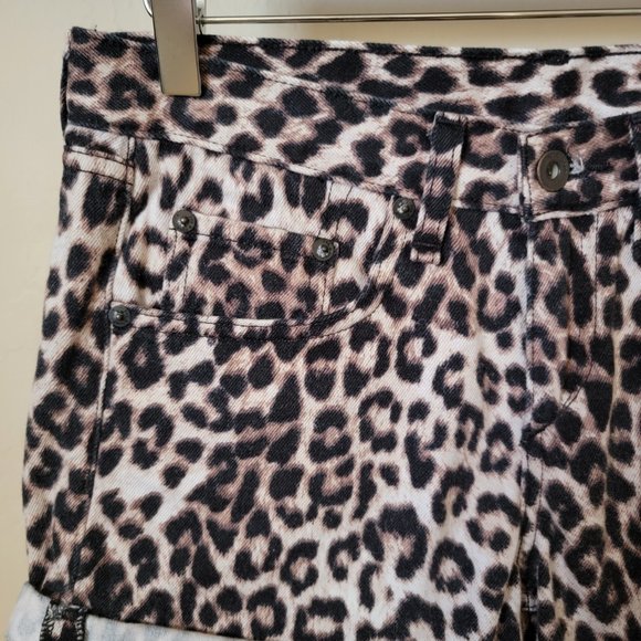 Rag & Bone Rolled Cuff Snow Leopard Print Jean Shorts - Picture 3 of 16